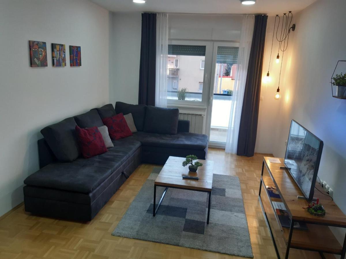 For5 Apartment Ðakovo Exterior foto
