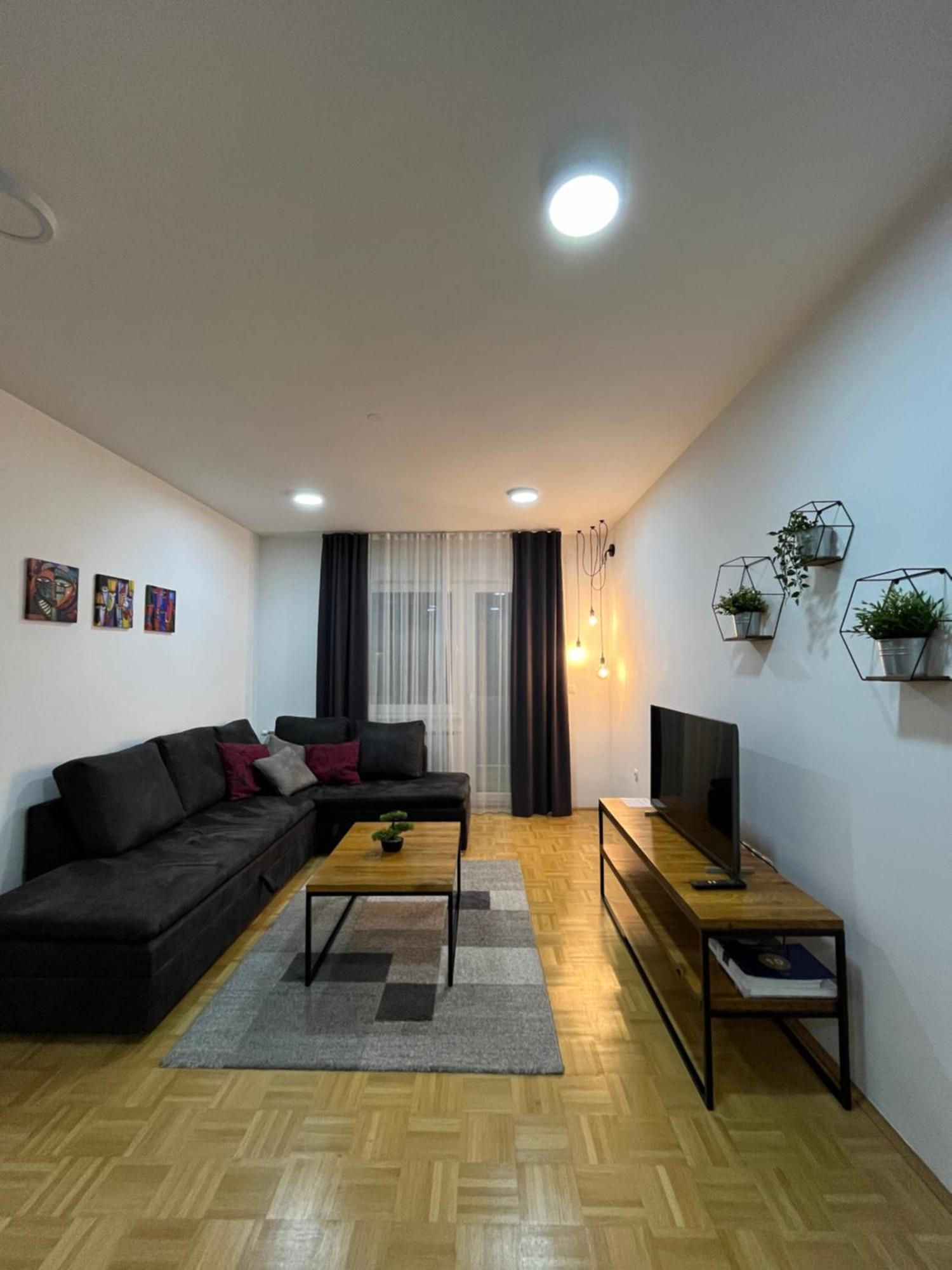 For5 Apartment Ðakovo Exterior foto